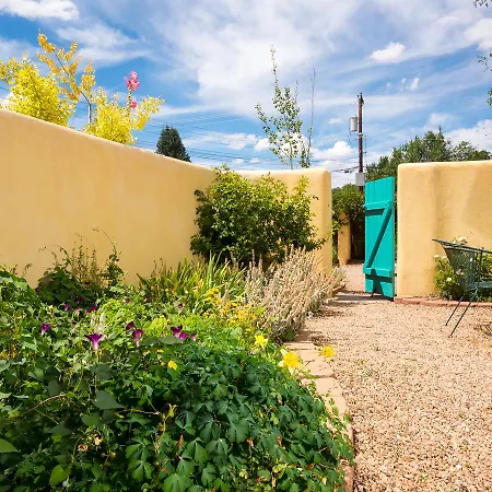 2 Bedroom - 10 Min. Walk To Plaza - Poppy