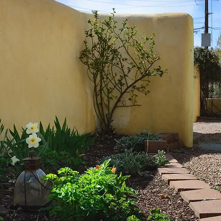 2 Bedroom - 10 Min. Walk To Plaza - Poppy *